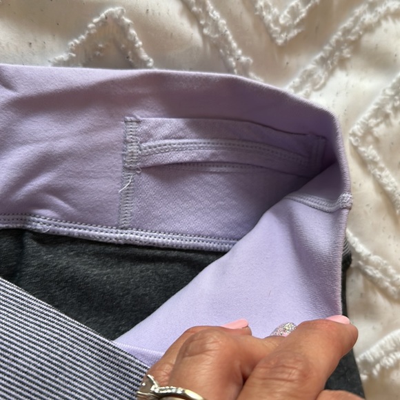 Lululemon pants - Picture 9 of 11